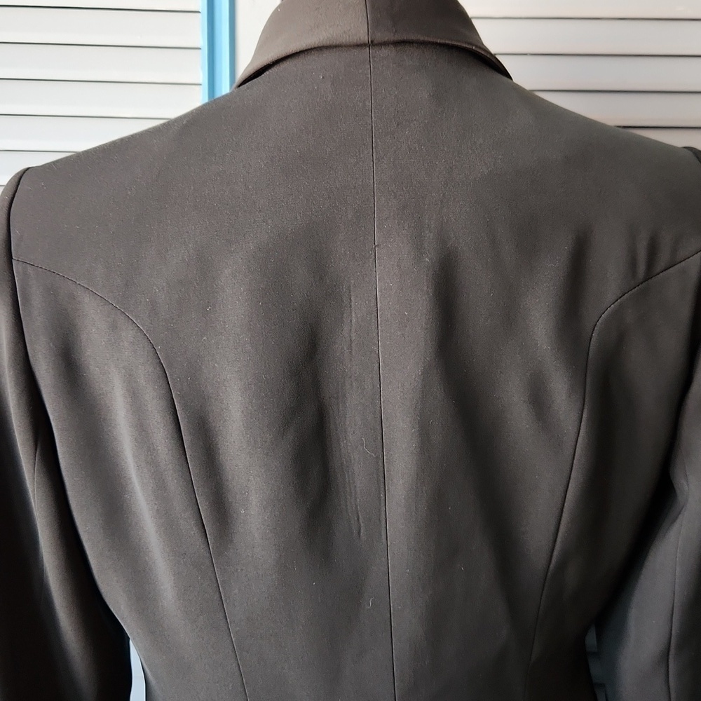 Como Vintage Button-Up Blazer Jacket in Olive Green - Picture 10 of 15